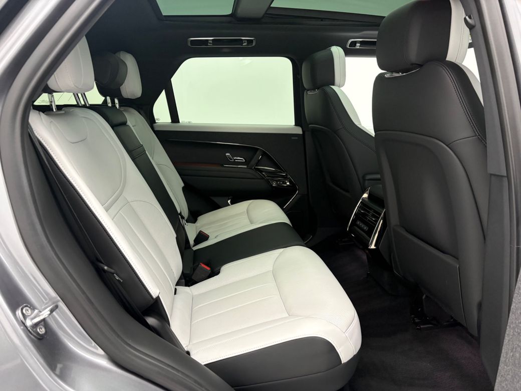 2024 Land Rover Range Rover Sport