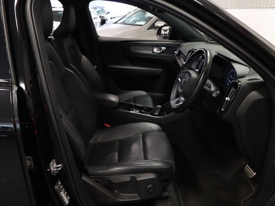 2020 Volvo XC40