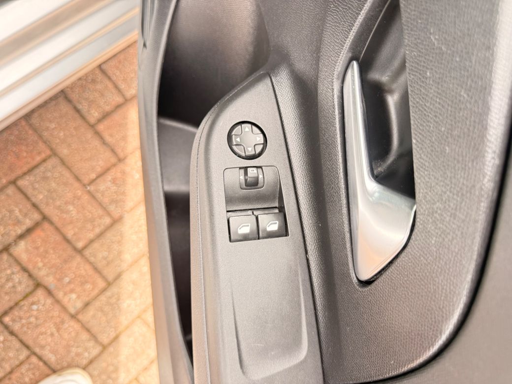 2023 Opel Corsa