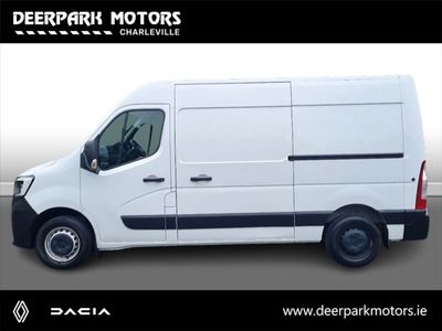 2022 Renault Master