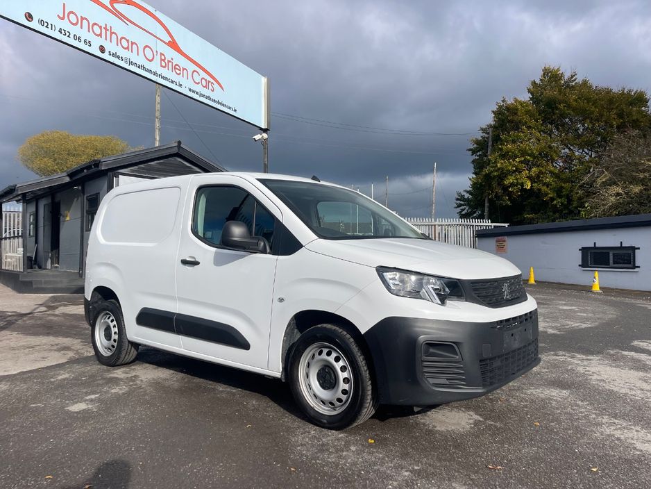 2023 Peugeot Partner