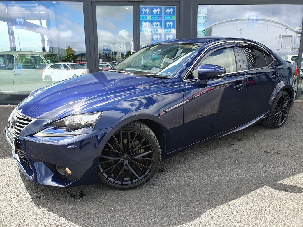 2014 Lexus IS 300h