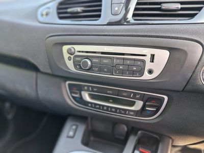 2016 Renault Scenic