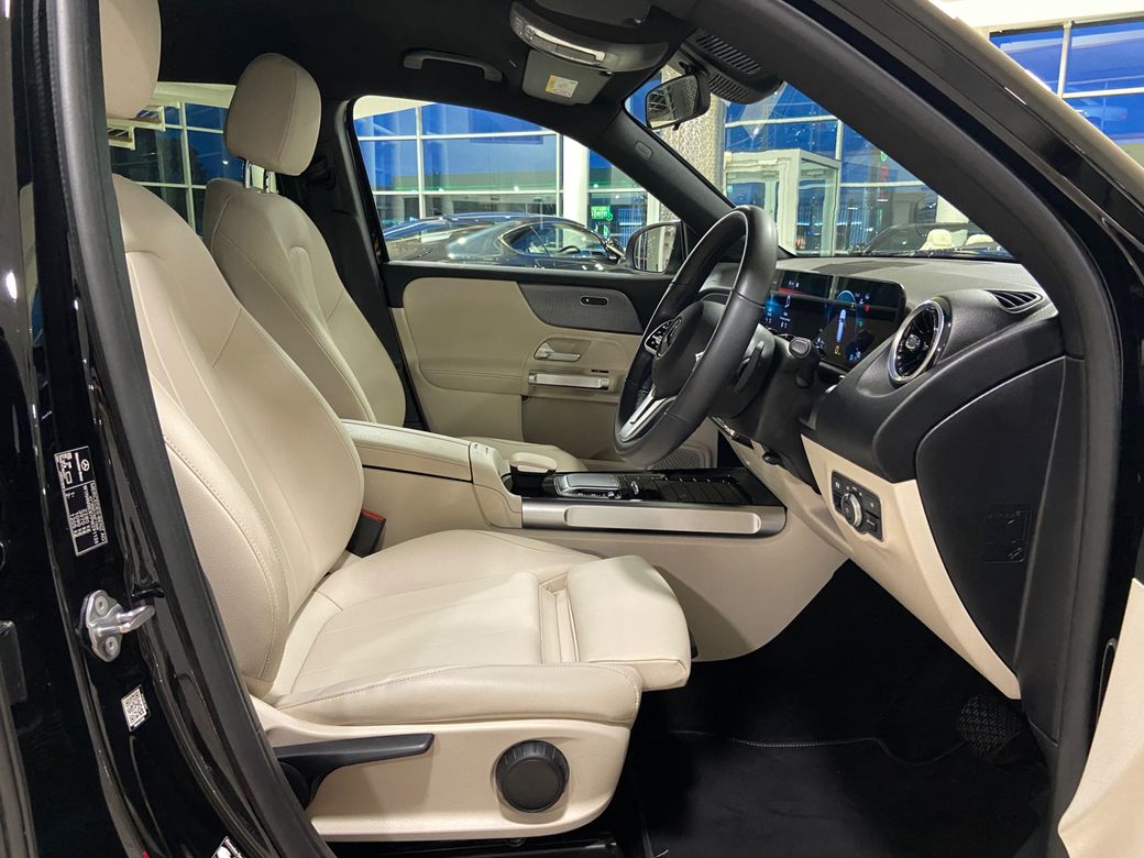2023 Mercedes-Benz GLB Class