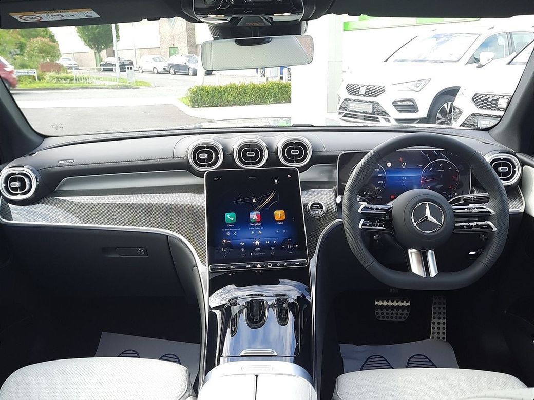 2025 Mercedes-Benz GLC Class