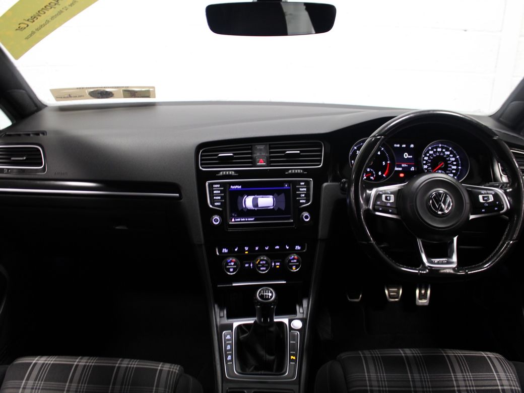 2017 Volkswagen Golf