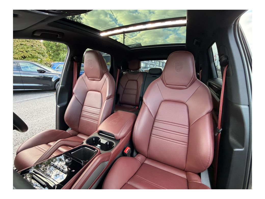 2024 Porsche Cayenne