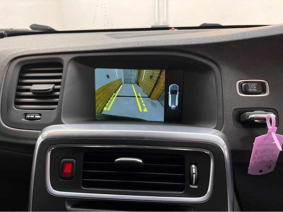 2016 Volvo V60 Cross Country