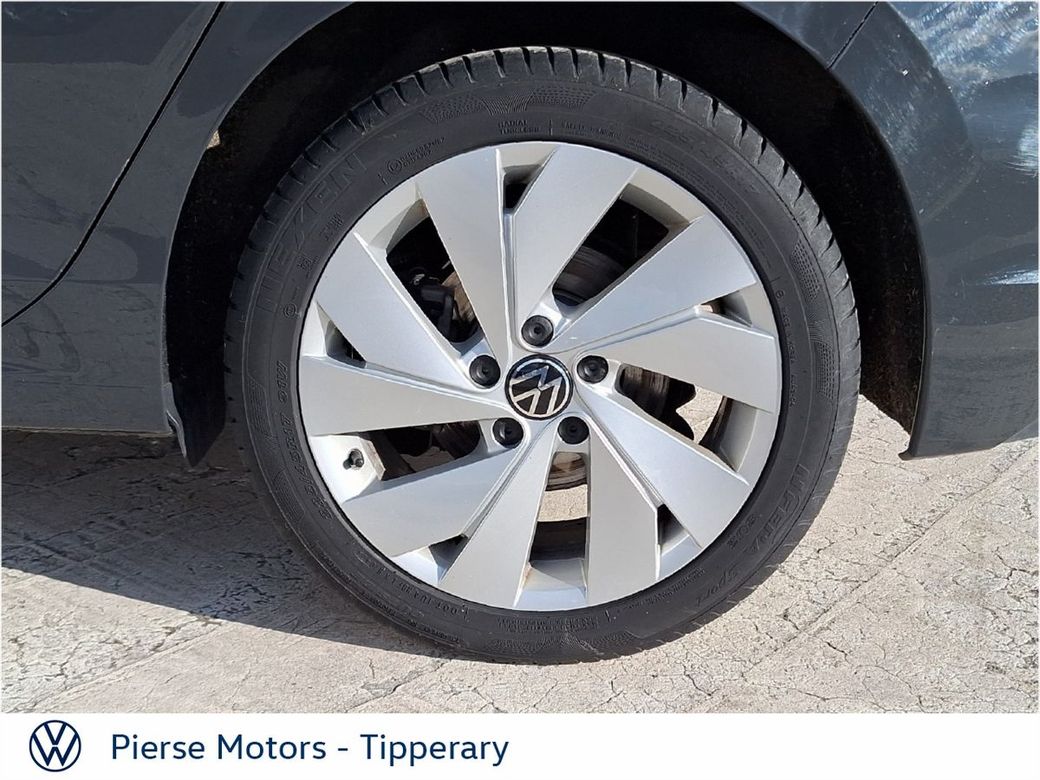 2025 Volkswagen Golf