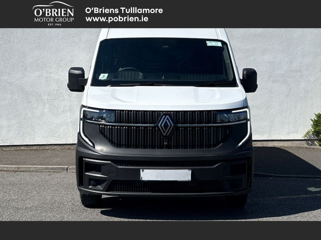 2025 Renault Master