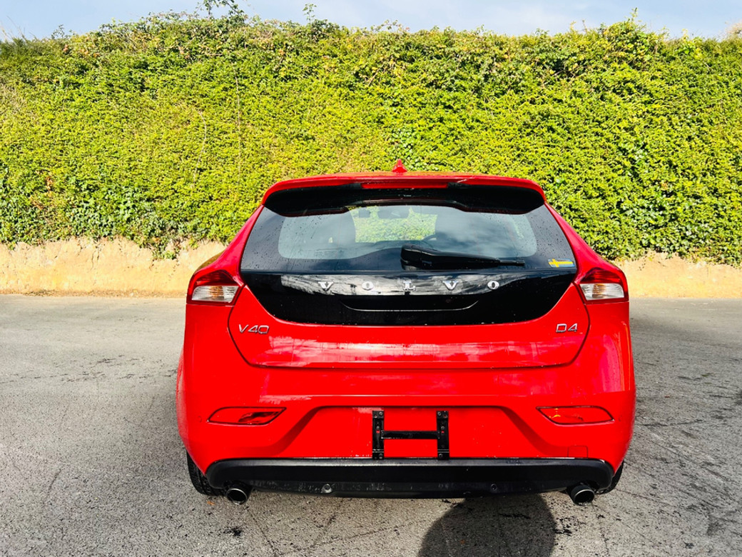 2015 Volvo V40