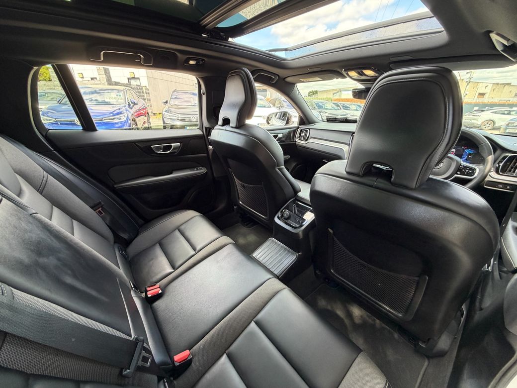 2022 Volvo V60