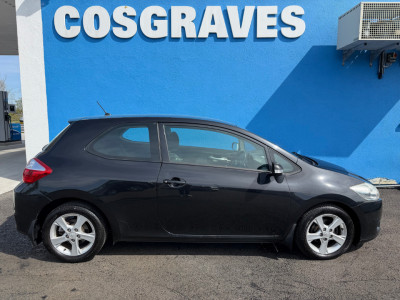 2012 Toyota Auris