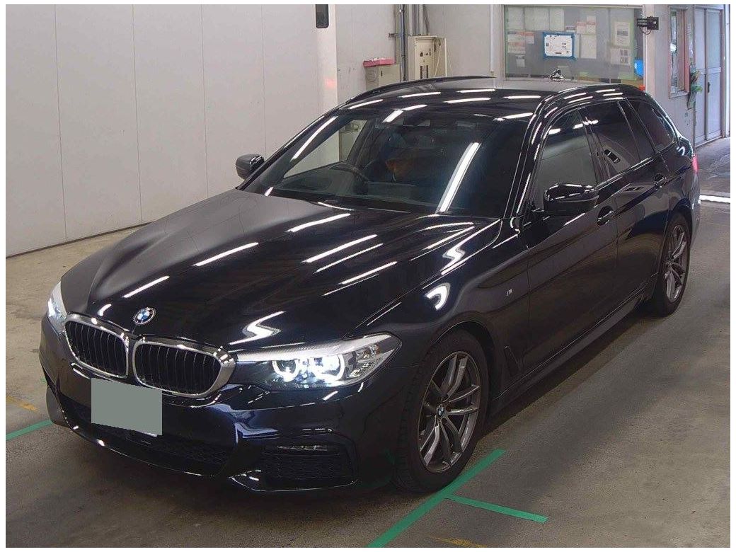 2020 BMW 523