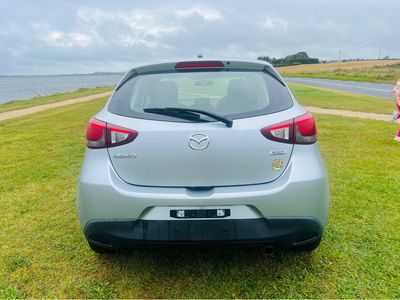 2017 Mazda Demio