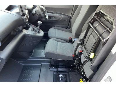 2024 Peugeot Partner