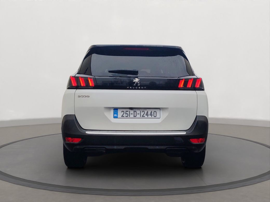 2025 Peugeot 5008