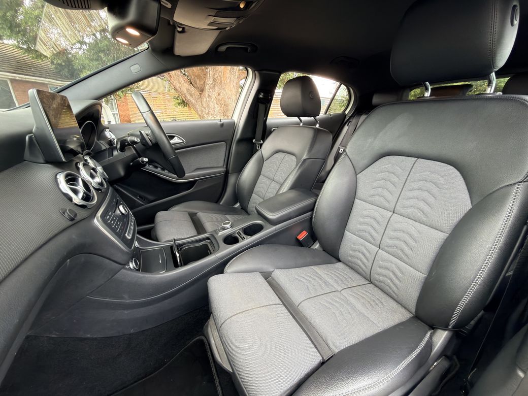 2017 Mercedes-Benz GLA 180