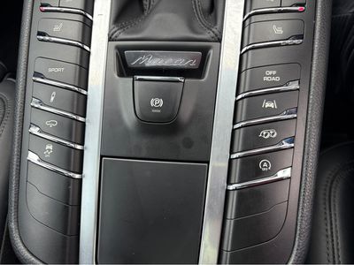 2015 Porsche Macan