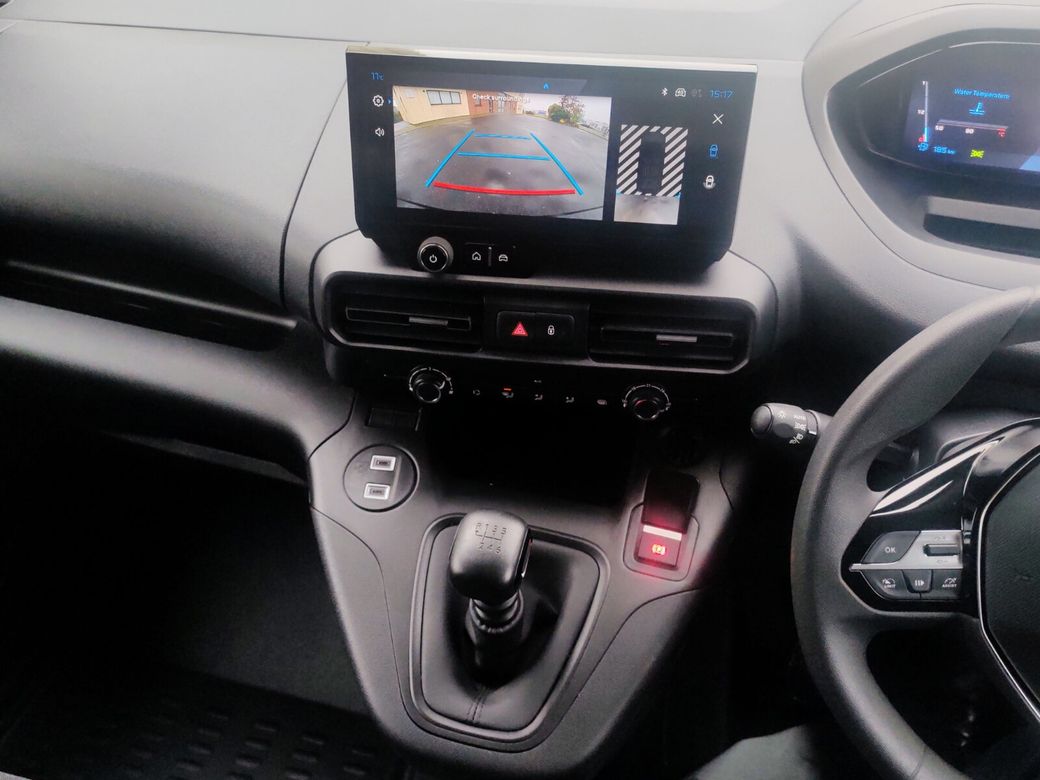 2025 Peugeot Partner