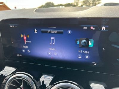 2025 Mercedes-Benz EQA