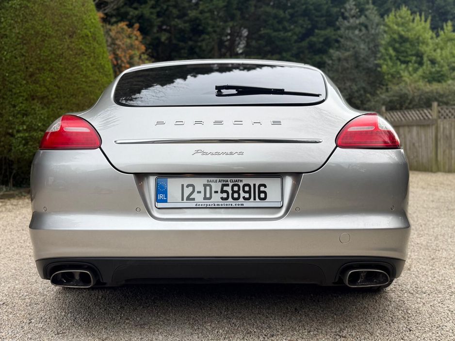 2012 Porsche Panamera