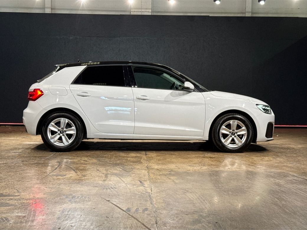 2022 Audi A1