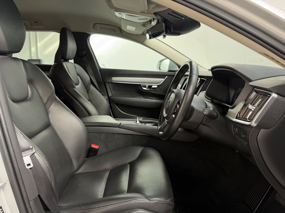 2019 Volvo V90