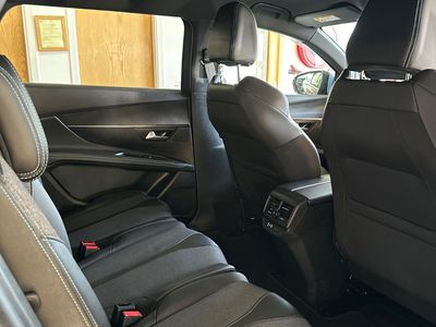 2024 Peugeot 5008