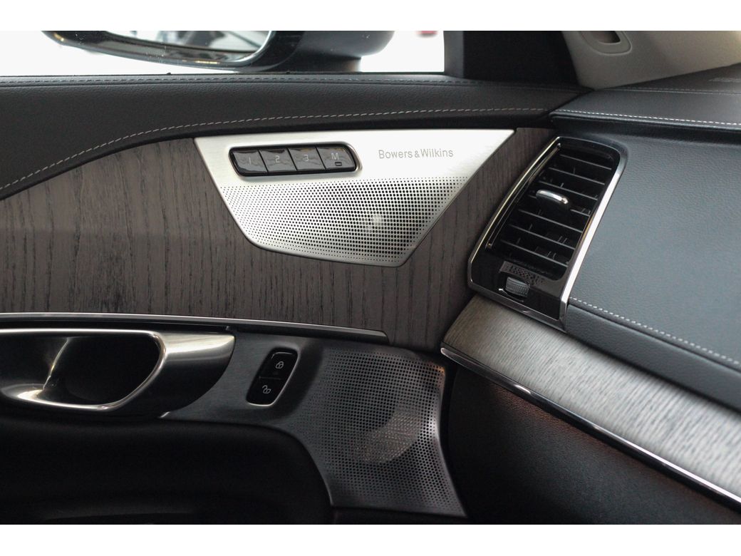 2023 Volvo XC90