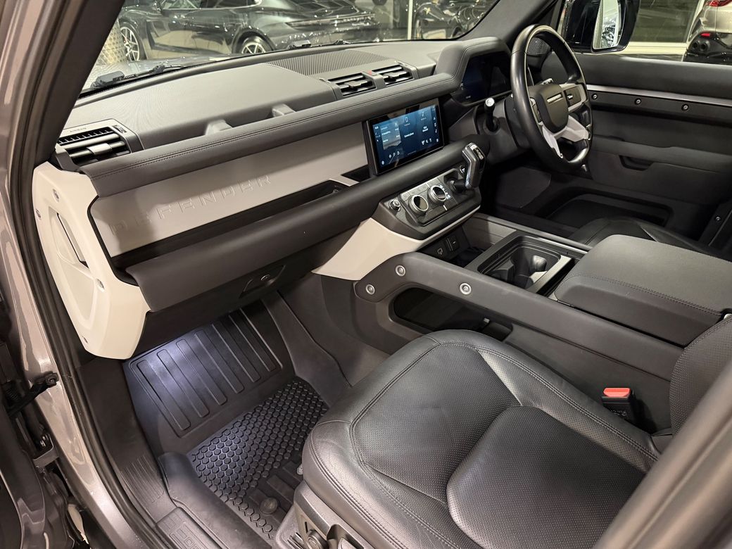 2023 Land Rover Defender