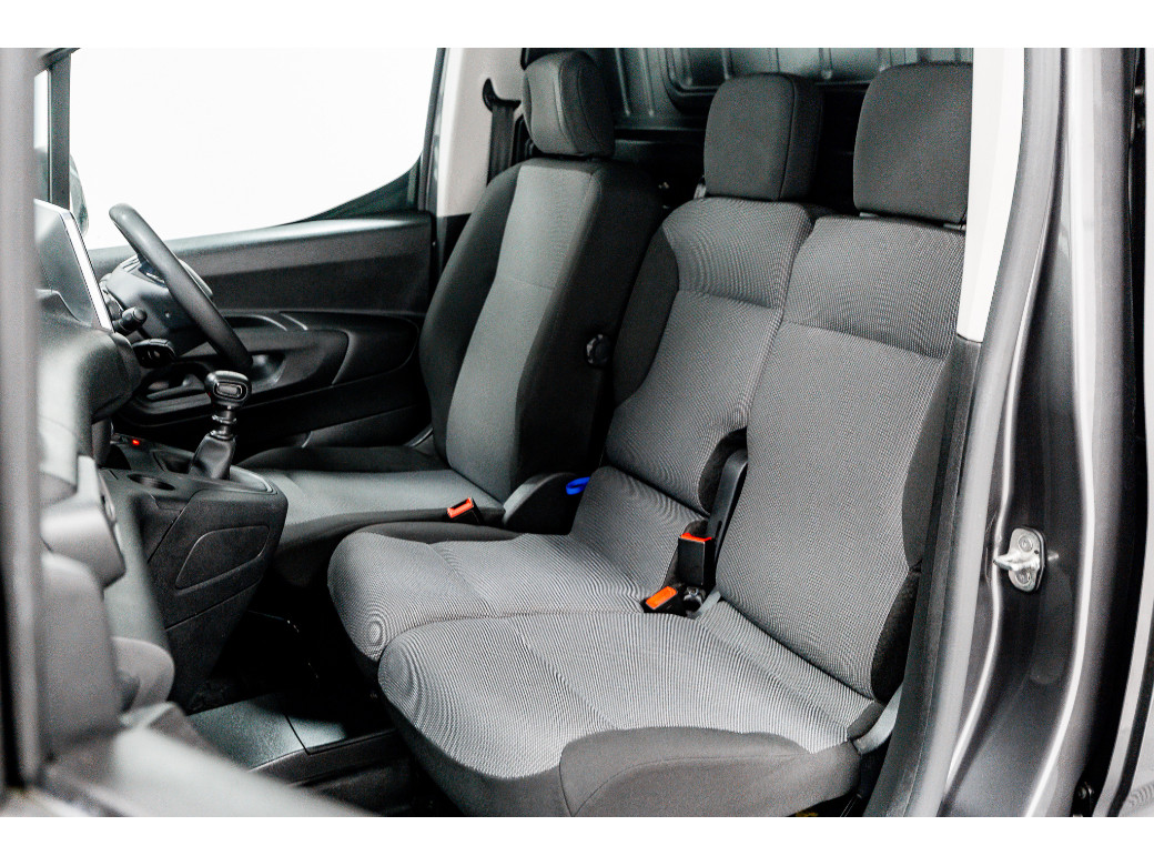 2023 Peugeot Partner