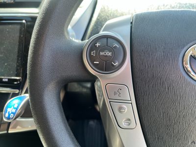 2019 Toyota Prius Alpha