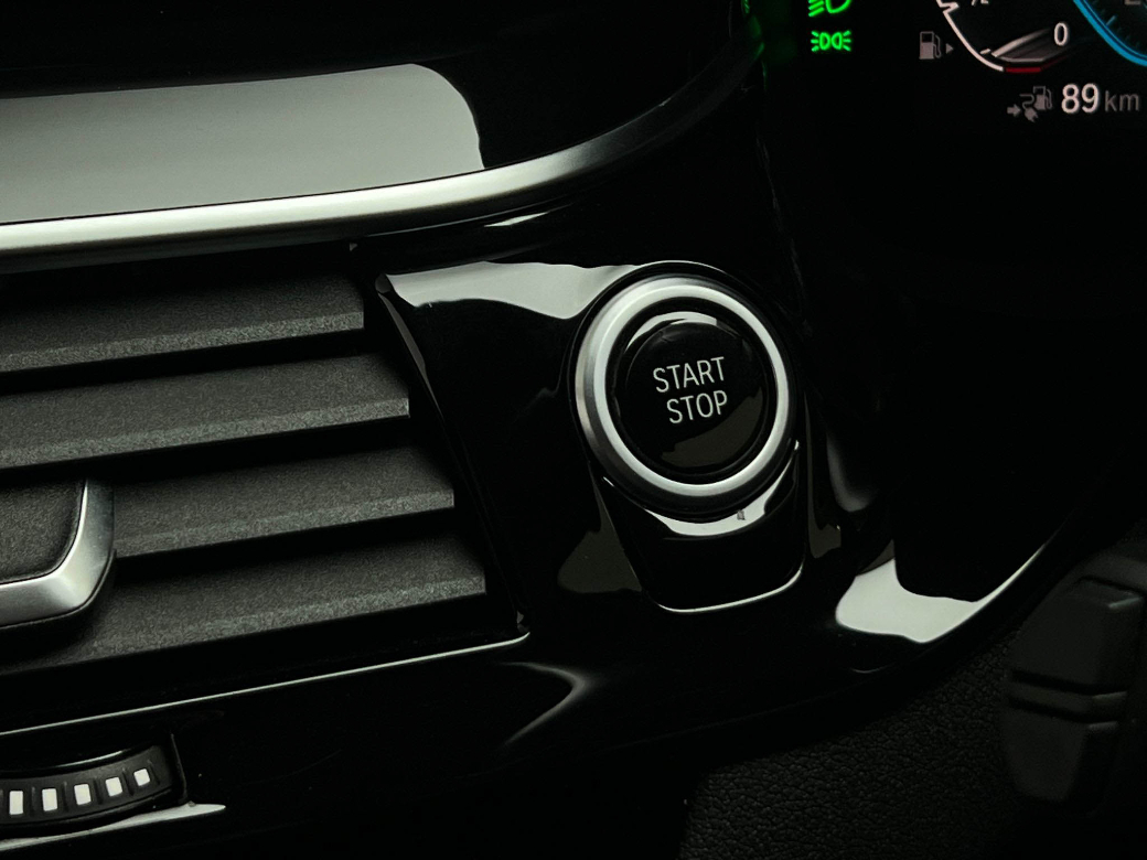 2021 BMW 530