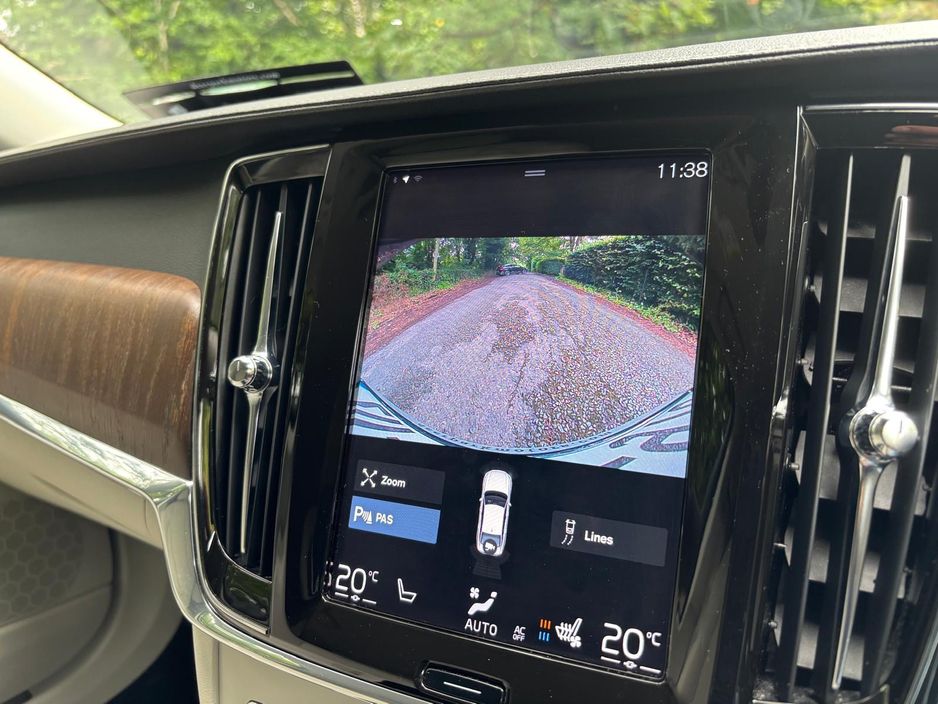 2021 Volvo S90