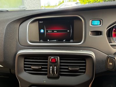 2016 Volvo V40