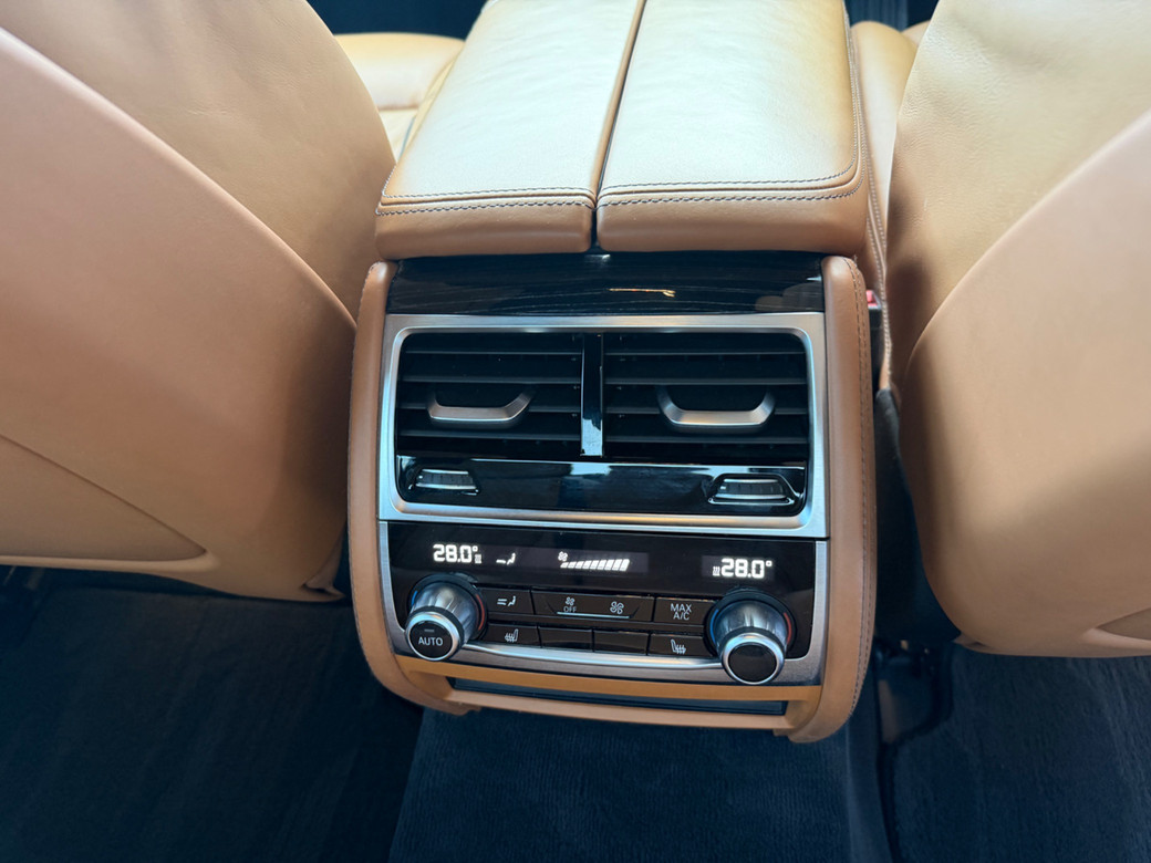 2016 BMW 7 Series