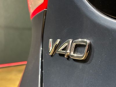 2018 Volvo V40