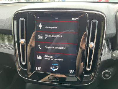 2021 Volvo XC40