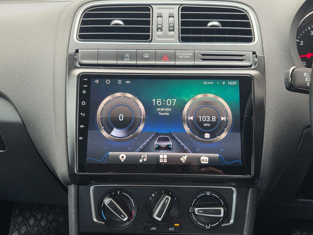 2015 Volkswagen Polo