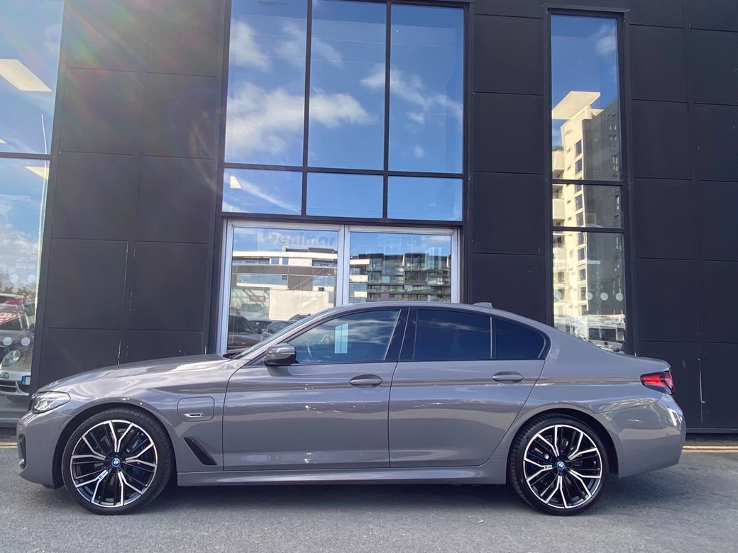 2022 BMW 5 Series