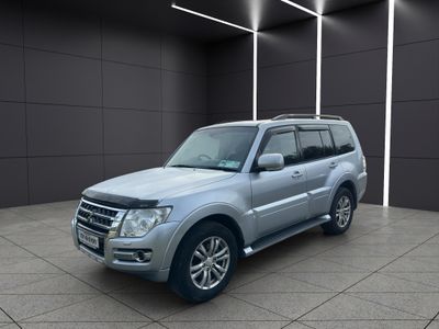 2015 Mitsubishi Pajero