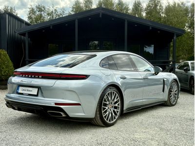 2025 Porsche Panamera