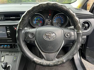 2016 Toyota Auris