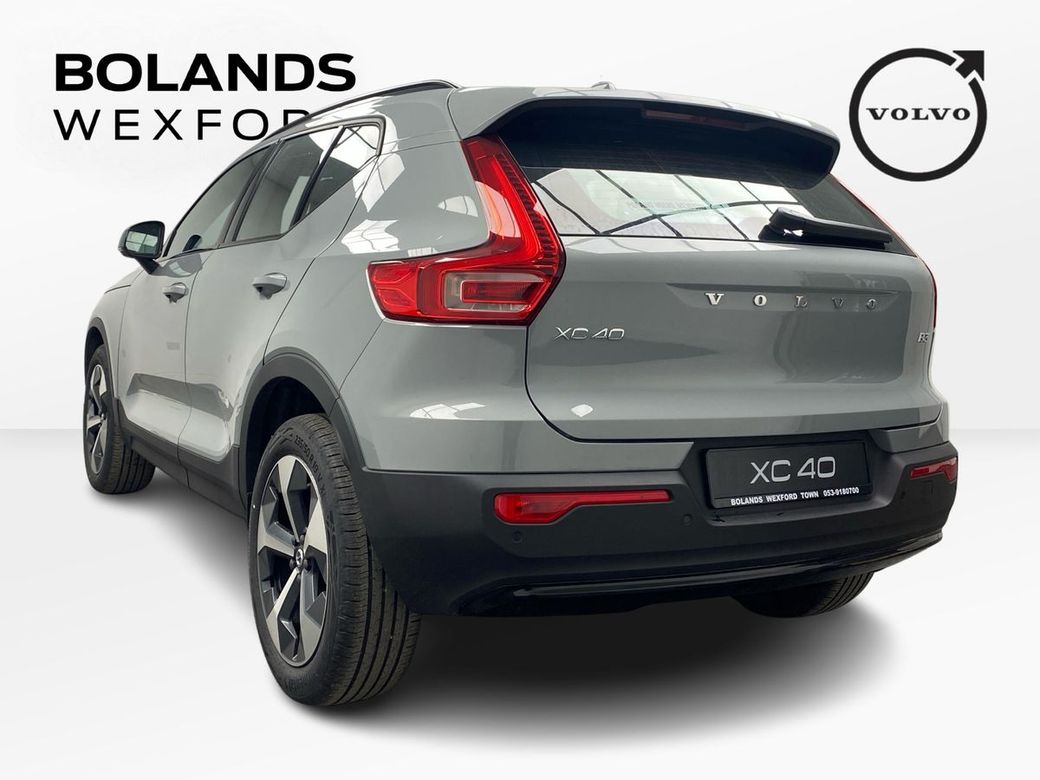 2026 Volvo XC40