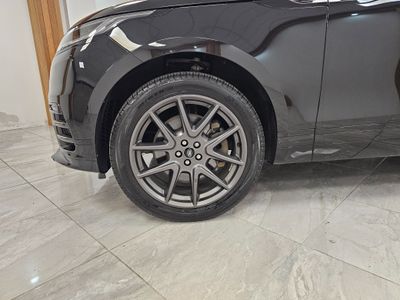 2025 Land Rover Range Rover Velar