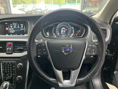 2016 Volvo V40