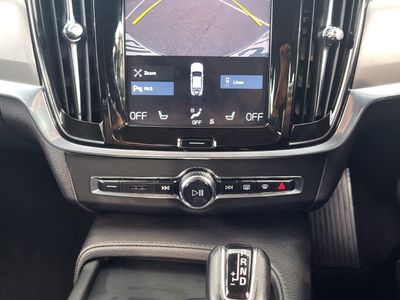 2021 Volvo S90