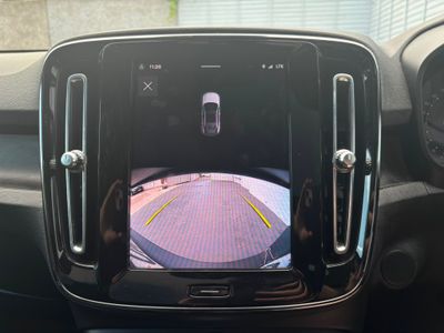 2023 Volvo C40
