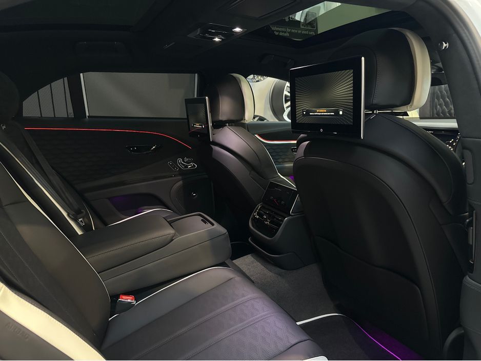 2025 Bentley Flying Spur